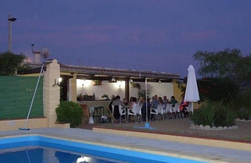 Cullar Cottage | Self catering Cueva El Monterón for 5 people