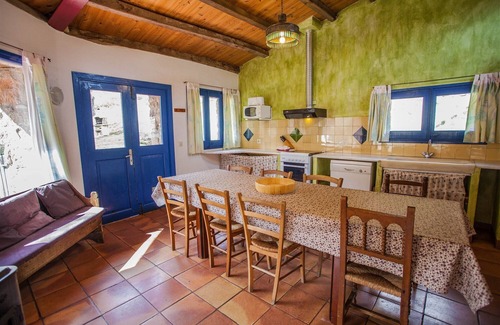 Riudaura Cottage | Self catering La Rovirota for 6 people