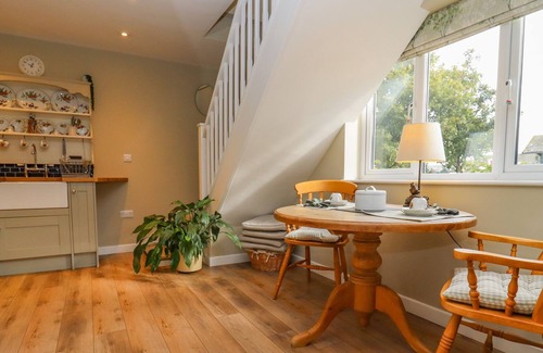 Cleeve Hill Cottage | SELF CONTAINED ANNEX, romantic, with a garden in Winchcombe
