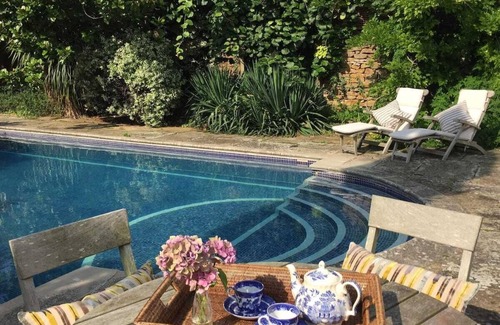 Sibford Gower Apartment | Self Contained wing of historic Manor House