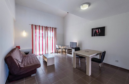 Saint-Christol House | Semi-detached home in the hinterlands of Languedoc