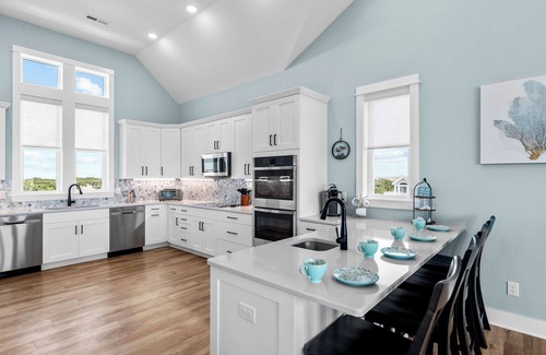 Ocean Isle Estates House | Semi-Oceanfront Dog Friendly w/Pool, Hot Tub, Tiki Bar, Game Room, Beach Nearby