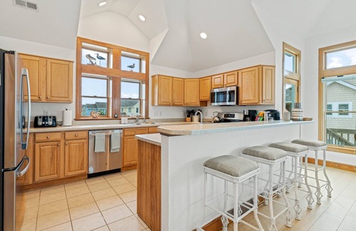 Nags Head House | Semi-Oceanfront HGTV Home, Hot Tub, Bikes, Pets Fully Loaded, Arcade