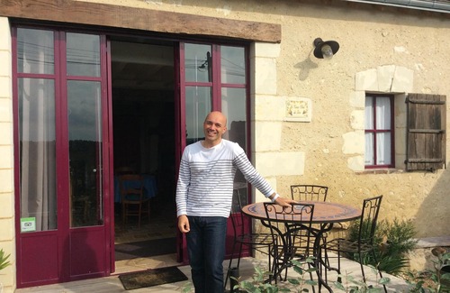 Troo Villa | Semi-troglodyte gite Old Chai Troo in Loir valley