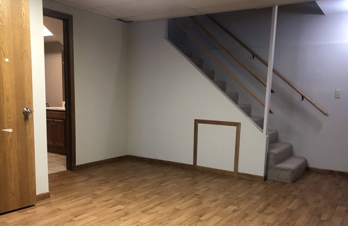 West Bloomington House | Separate floor private home next to mall of America airport