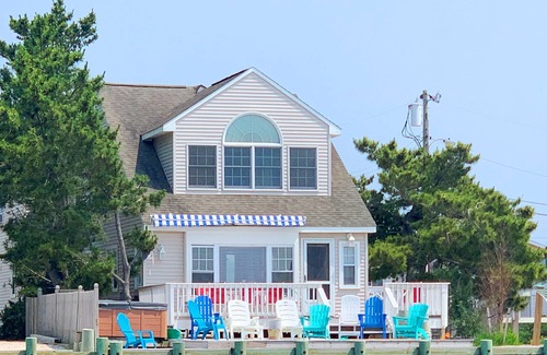 Surf City House | September/October Low Prices! BAYFRONT with HOT TUB! Amazing Views, Surf City
