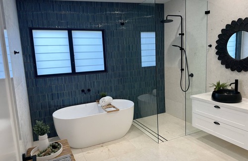 Central Coast House | Seqa Na Leqa - BRAND NEW - Sleeps 8, Blue Bay Beach, heated plunge pool
