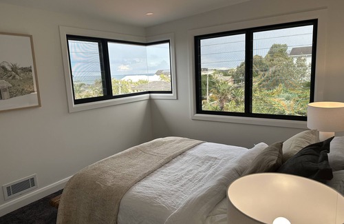 Central Coast House | Seqa Na Leqa - BRAND NEW - Sleeps 8, Blue Bay Beach, heated plunge pool
