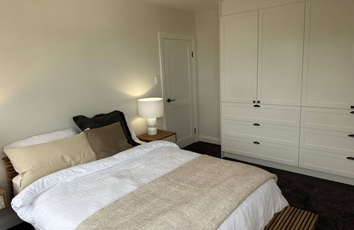 Central Coast House | Seqa Na Leqa - BRAND NEW - Sleeps 8, Blue Bay Beach, heated plunge pool