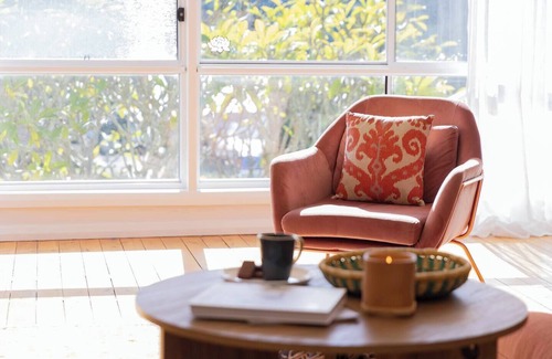 Woy Woy Bay Cottage | Serena Cottage Sunlit Escape by Woy Woy Bay Wharf