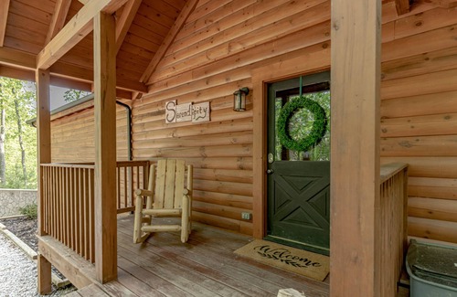 Rogers Cabin | Serendipity Cabin- Relax & Recharge at RRG