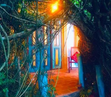 Nuwara Eliya House | Serendipity Lake Artistic Bungalow by Heidis Home