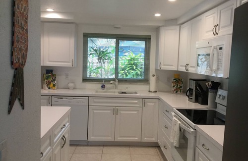 Boca Grande House | Serendipity On Boca Grande, Old Florida 3Bd,3Ba,Htd pool! Minutes To Everything