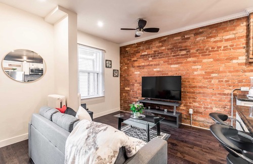 Central Hamilton Apartment | Serene 1BR Condo on James Street North