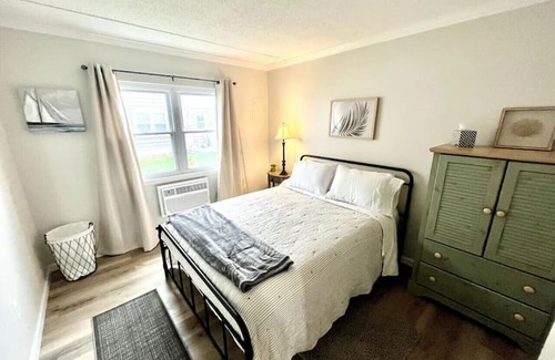 Anglesea House | Serene 2BR Seabreeze Escape w/ Inlet Views