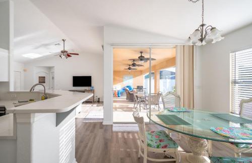 Pelican House | Serene 3-Bedroom Haven near Sanibel Beach!
