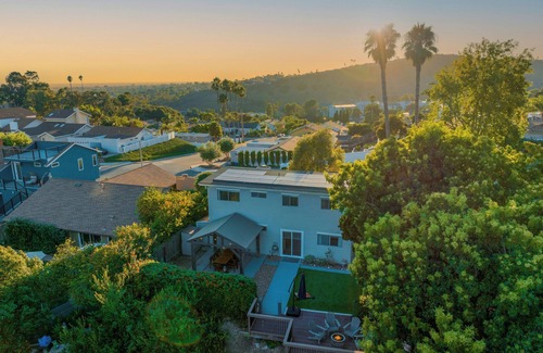 Bay Ho House | Serene 4 Bedroom with Canyon and Ocean Views
