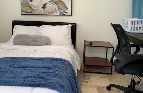 Castro Valley Cottage | Serene & Bright 1 Bedroom Cottage/Garden Views/Free Parking/Free Laundry