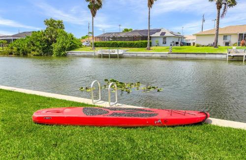 Fort Myers House | Serene Canal Views, Paddle Board, Bicycles, Heated Pool and Spa - Villa The Great Escape