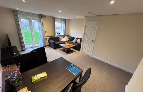 Reading House | Serene Cirrus Retreat in Reading