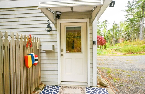 Bayville Apartment | Serene Coastline Retreat for 2