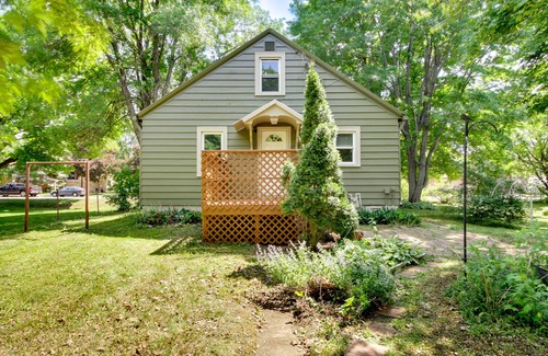 Crosby Cottage | Serene Crosby Cottage: 3 Mi to Serpent Lake!