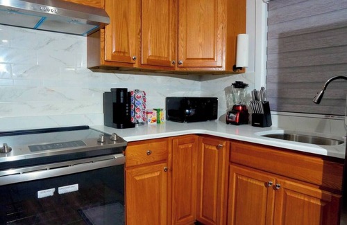 Wilkes-Barre House | "Serene Escape: Leave Worries Behind"n