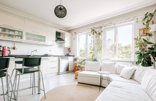 Esentepe Apartment | Serene Flat w RefreshingView 7 min to Trump Towers
