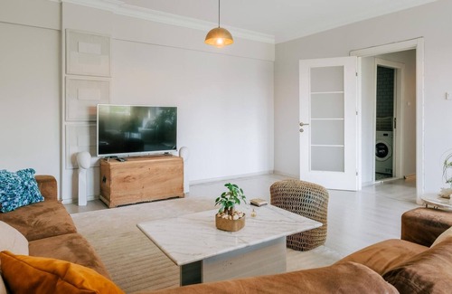 Esentepe Apartment | Serene Flat w RefreshingView 7 min to Trump Towers