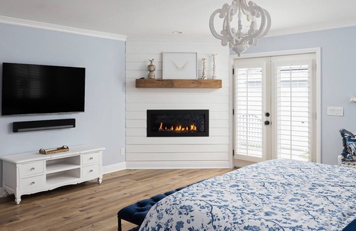 South Oceanside House | Serene gated home with pool house near the Oceanside Pier & beach with game room