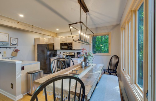 Pedlars Edge Cabin | Serene Hideaway with Views, 1 Mi to Hike & Ski!