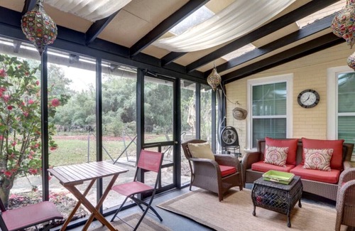 Victory Heights Apartment | Serene Historic Estate - 8 Minutes to River St.