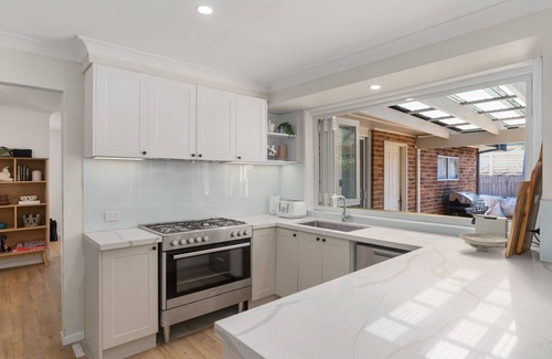 Culburra Beach House | Serene - Pet Friendly with Swimming Pool