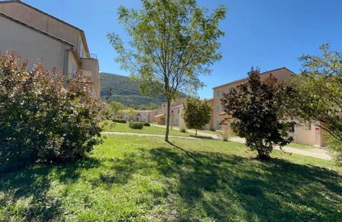 Montbrun-les-Bains Apartment | Serene Stay in Provence: Idyllic Park Setting & Pool | 100 to Thermal Baths