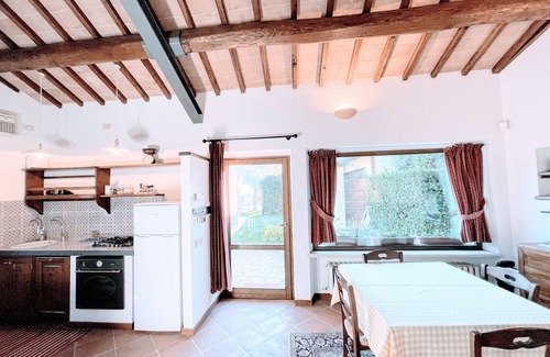 Strettura House | Serene Tuscan Retreat with Breathtaking Views