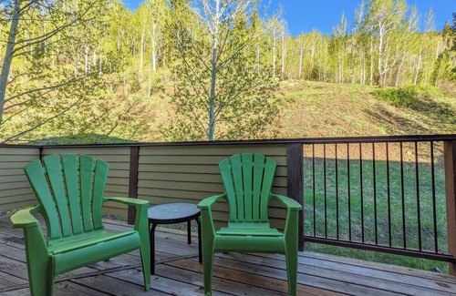 Intermountain House | Serene West Vail Home | Surrounded by Nature | Family Friendly | Steps to Bus