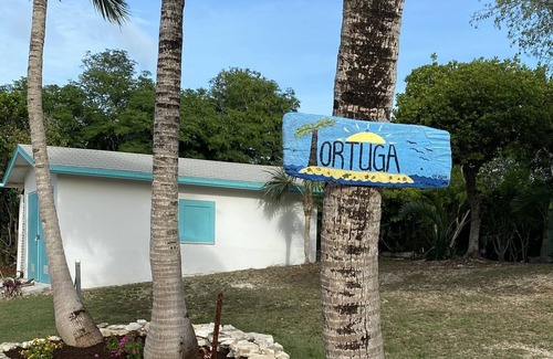 George Town Cottage | Serenity and Spectacular Sunsets At Your Private Beach