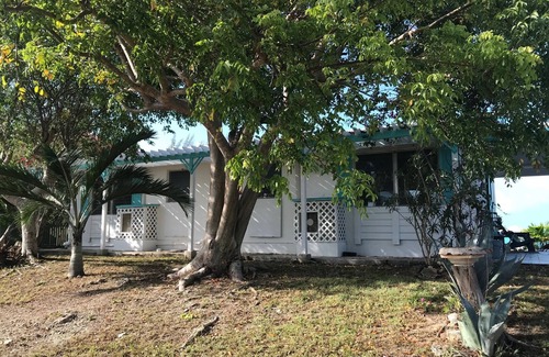 George Town Cottage | Serenity and Spectacular Sunsets At Your Private Beach