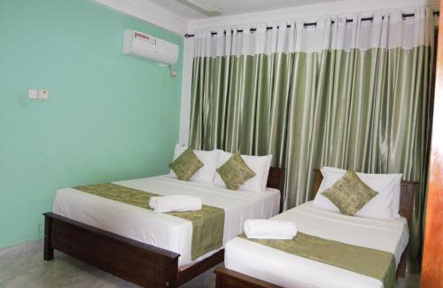 Tennekumbura Hotel | Serenity Hill Oasis