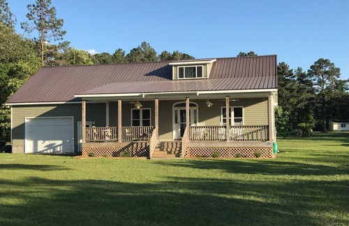 Roper House | Serenity on the Sound - Quiet Neighborhood - Water Views
