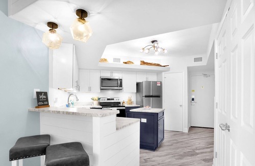 Orange Beach Condo | Serenity Sands Oasis, where you leave your troubles behind and good times ahead.