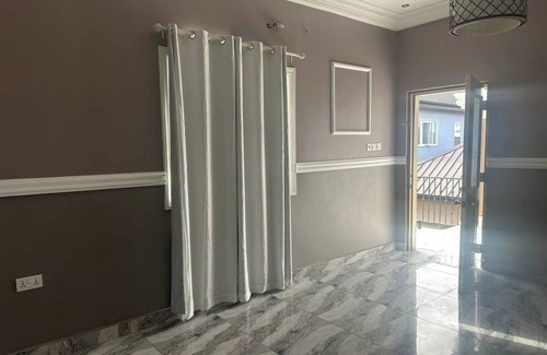 Kumasi House | Serenity Villa: Ghana's Gem