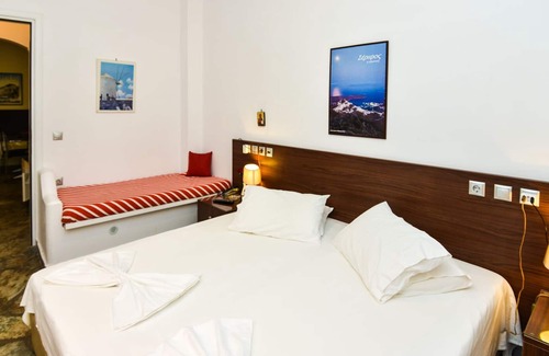 Livadi Apartment | Serifos budget friendly next to the beach for 4