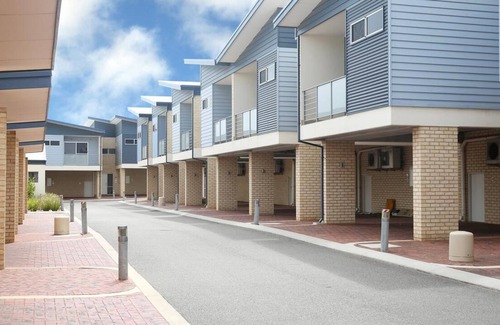 Beresford Apartment | Serviced & Furnished Extended stay luxury accommodation