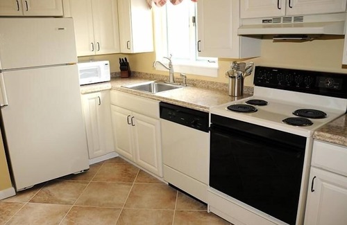 Seven Springs Condo | Seven Springs 2 Bedroom Deluxe Condo with Private Deck! by RedAwning - Save 10% on 3 Nights, 15% on 5 Nights!