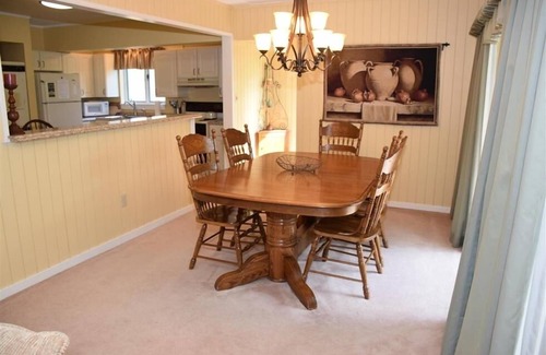 Seven Springs Condo | Seven Springs 2 Bedroom Deluxe Condo with Private Deck! by RedAwning - Save 10% on 3 Nights, 15% on 5 Nights!