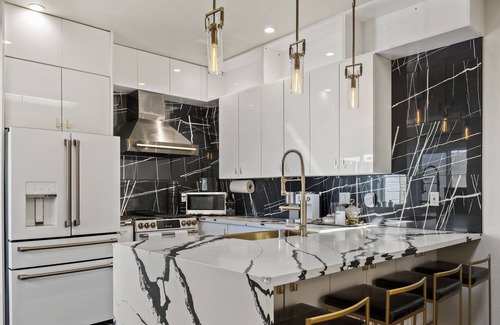 Inner Richmond House | SF Central location Upscale Living at its finest 3BR/2BA with High-End Finishes