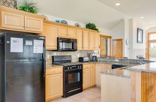 Buck Island House | Shack At The Beach: Oceanside Duplex, Spa