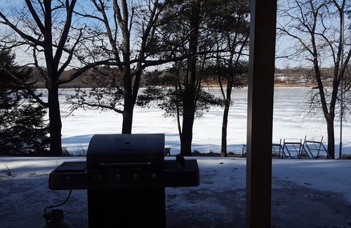 Waupaca House | Shadow Lake Retreat House ~ Waterfront ~ Includes kayaks, paddle boards, bikes.