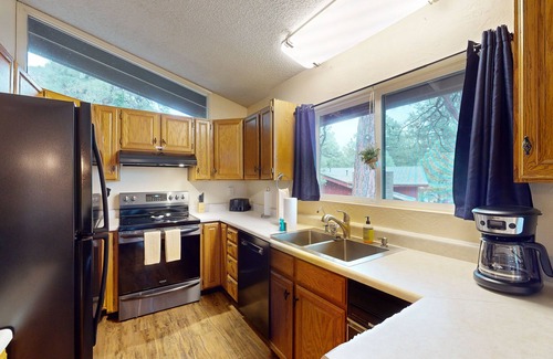 Shadow Mountain House | Shadow Mountain Village Escape | 2 Living Areas, Deck & Yard | Walk to Trail